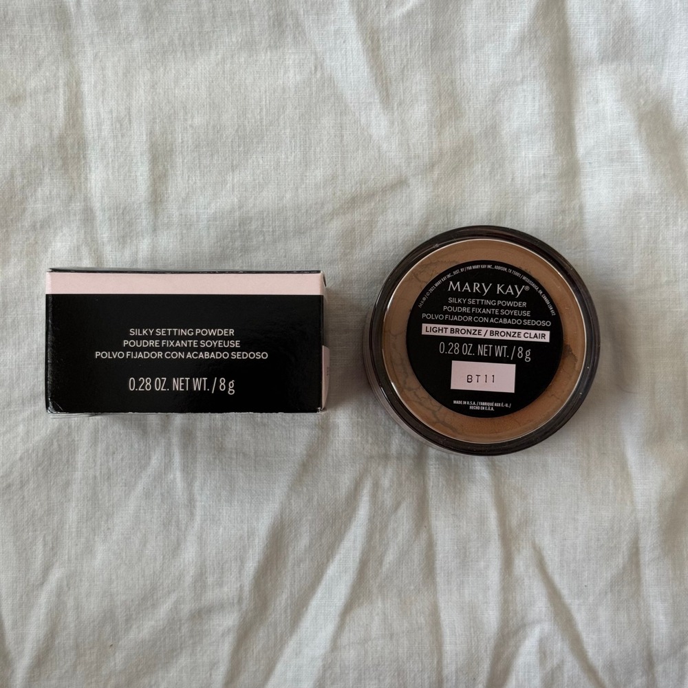 Mary Kay Silky Setting Powder Women's 0.28oz Light Bronze Matte Natural BT11